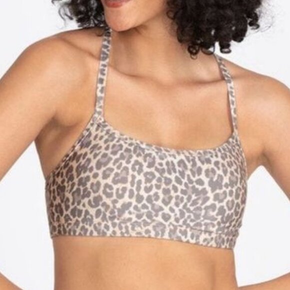 NWT JOHNNY WAS CALME Snow Leopard cross back Endurance Sports Bra Top M - Picture 1 of 3